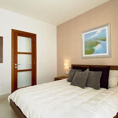 Point Sliema Sea Front Apartment Exterior photo