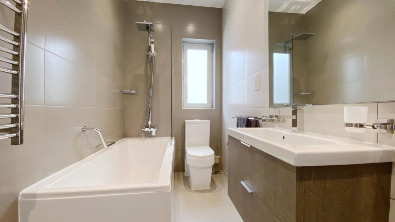 Point Sliema Sea Front Apartment Exterior photo