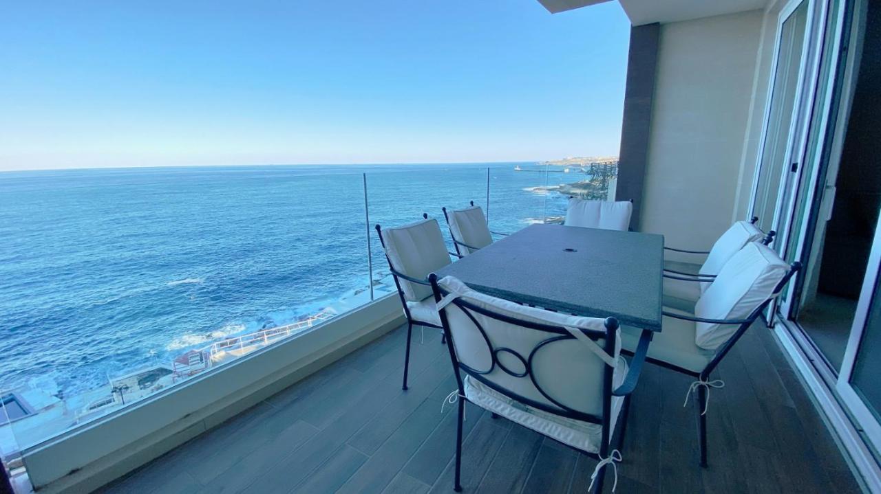 Point Sliema Sea Front Apartment Exterior photo