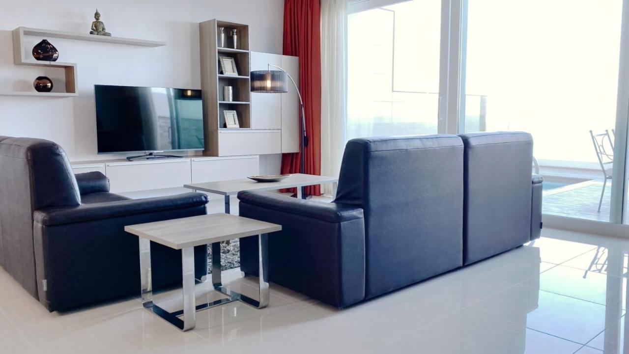 Point Sliema Sea Front Apartment Exterior photo