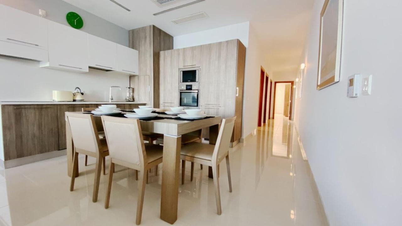 Point Sliema Sea Front Apartment Exterior photo